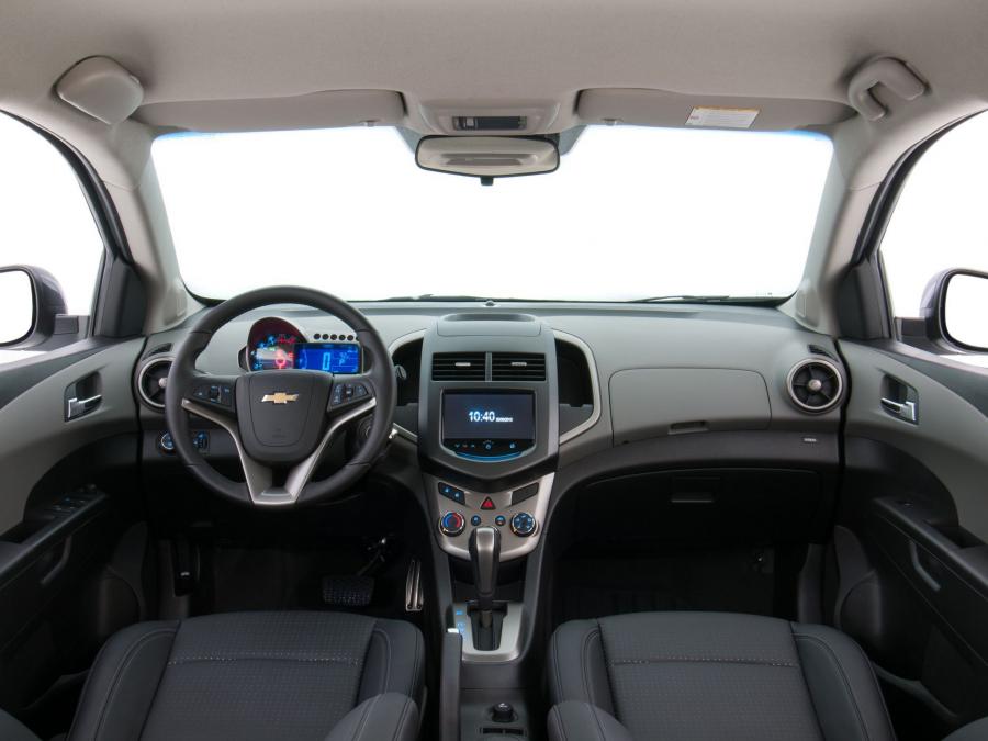  Chevrolet Sonic Effect 2013 года  (фото 4 из 6)